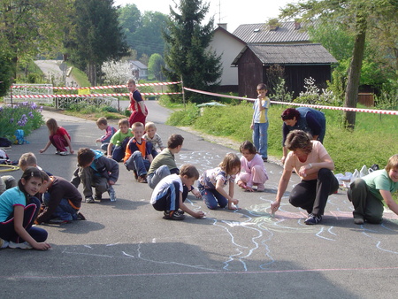 slika ulica otrokom